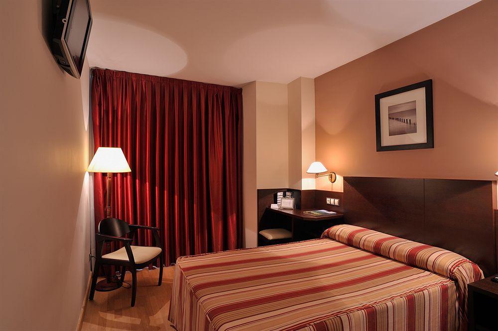 Hotel Castro Real オビエド エクステリア 写真