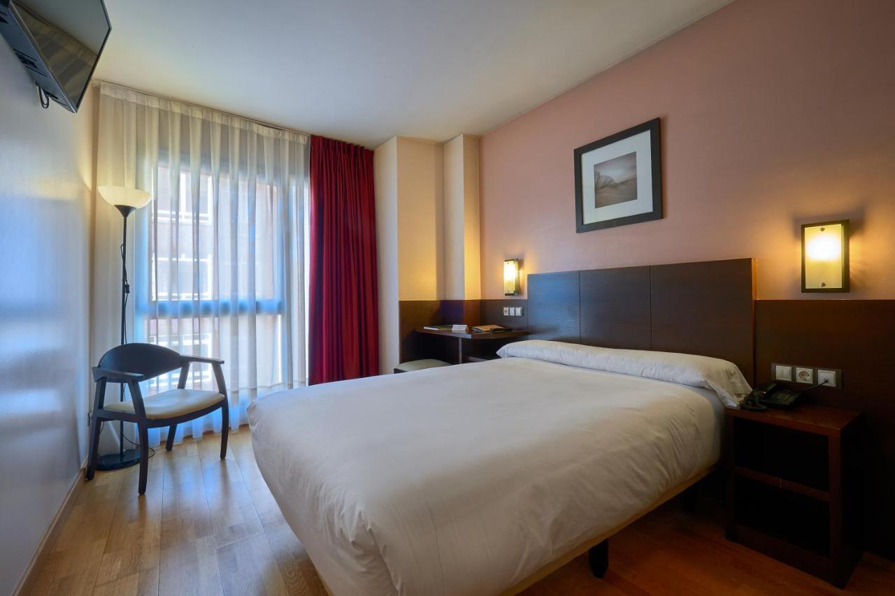 Hotel Castro Real オビエド エクステリア 写真