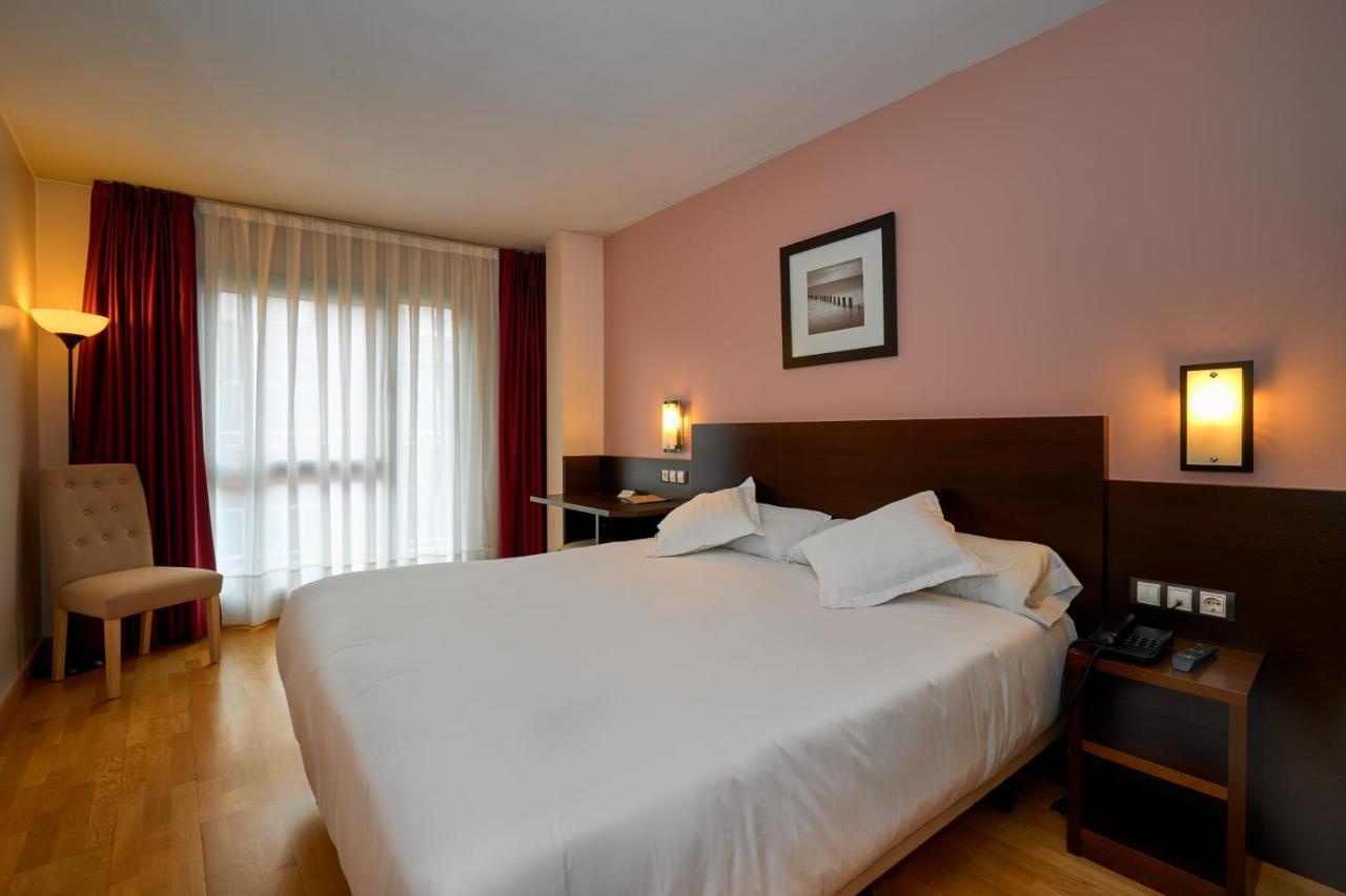 Hotel Castro Real オビエド エクステリア 写真