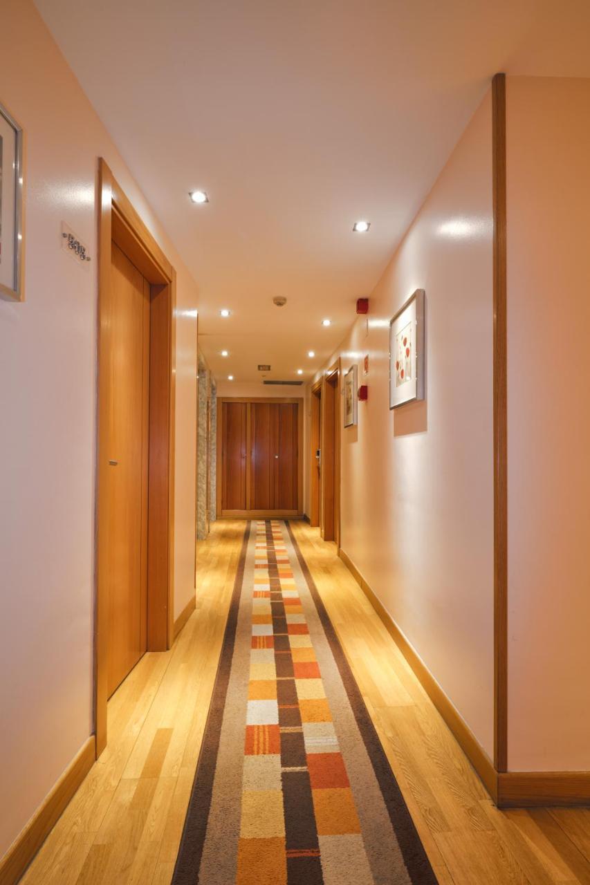 Hotel Castro Real オビエド エクステリア 写真